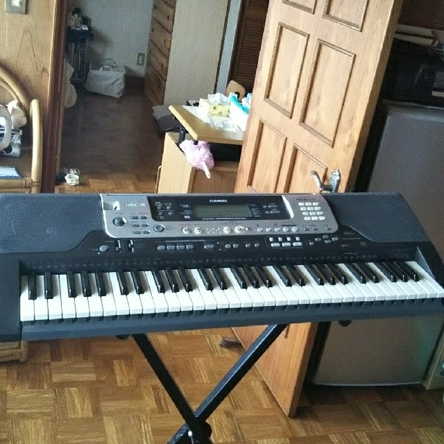 カシオ キーボード LK-301BB スタンド付 | フリマアプリ ラクマ