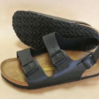 ビルケンシュトック(BIRKENSTOCK)のBirkenstock ビルケンシュトック Milano 黒 EU42 独製(サンダル)