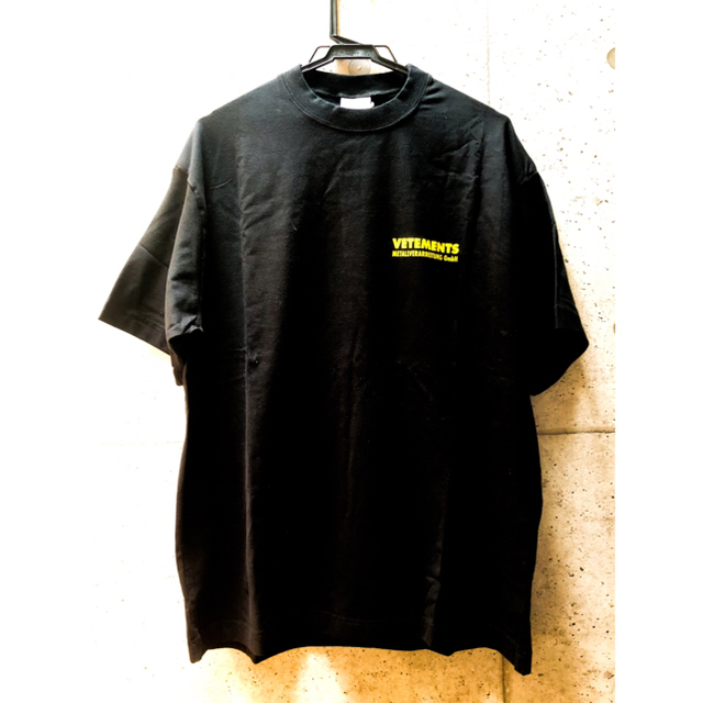 Balenciaga(バレンシアガ)のVETEMENTS metal tee メンズのトップス(Tシャツ/カットソー(半袖/袖なし))の商品写真