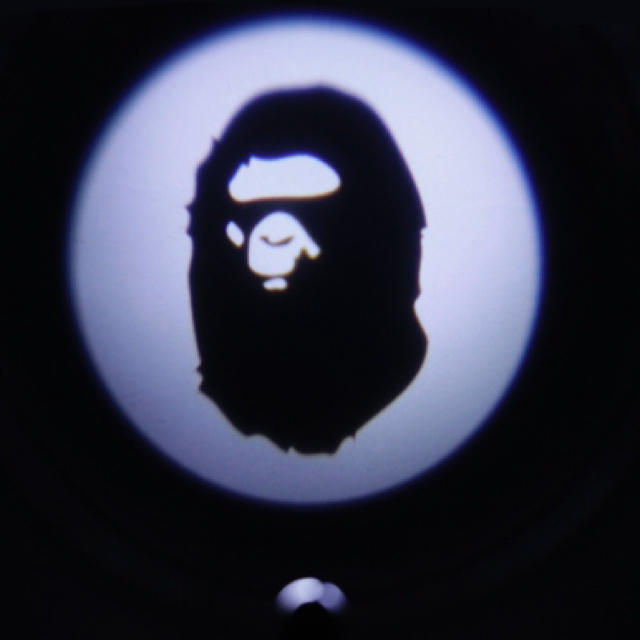 A BATHING APE(アベイシングエイプ)のBAPE PROJECTOR LIGHT KEY CHAIN プロジェクター メンズのファッション小物(キーホルダー)の商品写真