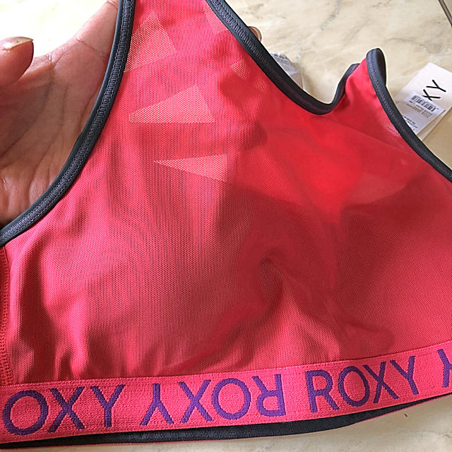 Roxy(ロキシー)のロキシー★スポーツブラ★サイズS スポーツ/アウトドアのトレーニング/エクササイズ(ヨガ)の商品写真