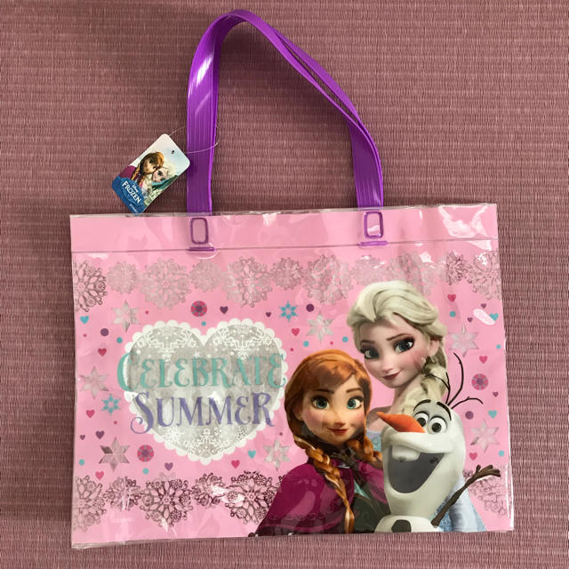 Disney 新品未使用 アナと雪の女王 プールバッグ ビーチバッグ ディズニー タグ付 の通販 By Rstar Shop ディズニーならラクマ