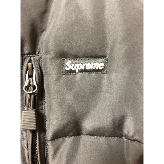 Supreme(シュプリーム)のsupreme メンズのジャケット/アウター(ダウンベスト)の商品写真