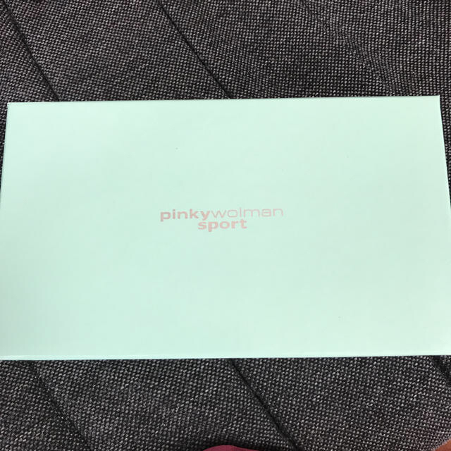 pinky wolman(ピンキーウォルマン)の最終値 pinky wolman sport 長財布♡ レディースのファッション小物(財布)の商品写真