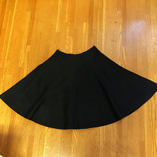フォーエバートゥエンティーワン(FOREVER 21)の新品未使用　スカート 台形(ひざ丈スカート)