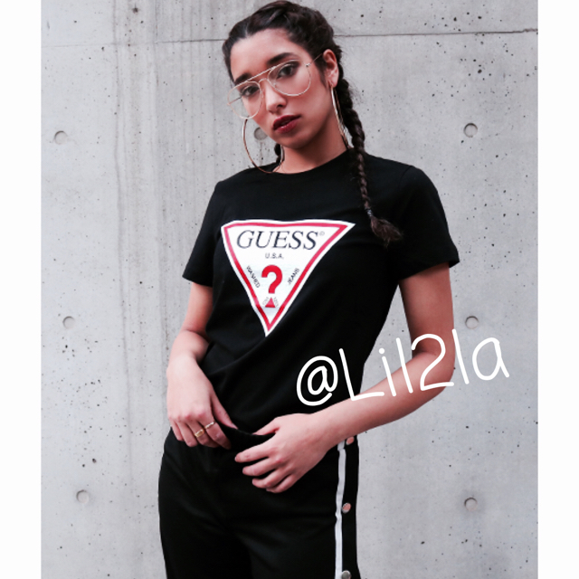 GUESS(ゲス)の♡レア♡GUESS♡2018S/S♡Tシャツ♡ゲス♡新品未使用♡ レディースのトップス(Tシャツ(半袖/袖なし))の商品写真