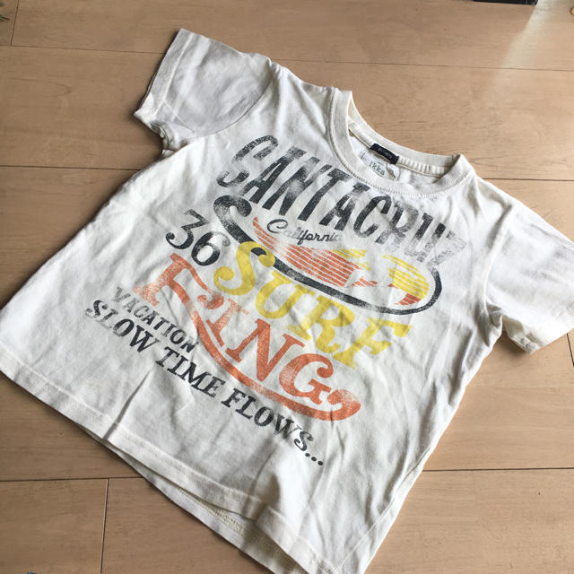 ikka(イッカ)のキッズTシャツ  120サイズ キッズ/ベビー/マタニティのキッズ服男の子用(90cm~)(Tシャツ/カットソー)の商品写真