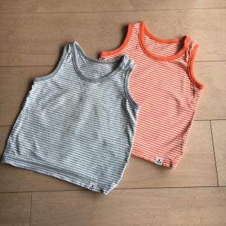 ユニクロ(UNIQLO)の双子用Tシャツ(Ｔシャツ)