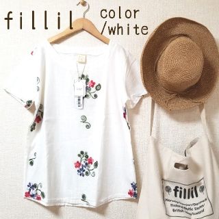 メルロー(merlot)の今季新作＊fillil 北欧スタイルの刺繍トップス(シャツ/ブラウス(半袖/袖なし))