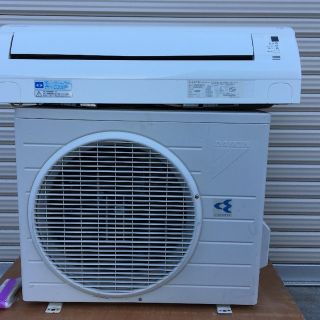 ダイキン(DAIKIN)の㉒2012年製　ダイキン ルームエアコン 2.2kw　6畳用　洗浄済　送料無料(その他)