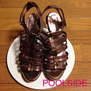 プールサイド(POOL SIDE)のオシャレ‼︎POOLSIDEゴールドサンダル☆(サンダル)