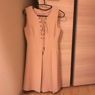 ミュウミュウ(miumiu)のマツオさま専用  ミュウミュウ  ピンクベージュワンピース♪(ひざ丈ワンピース)