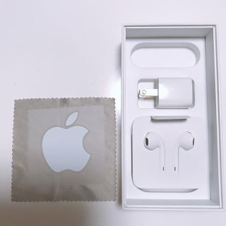 アイフォーン(iPhone)のapple iphone コンセント イヤホン 正規品 付属品(ヘッドフォン/イヤフォン)