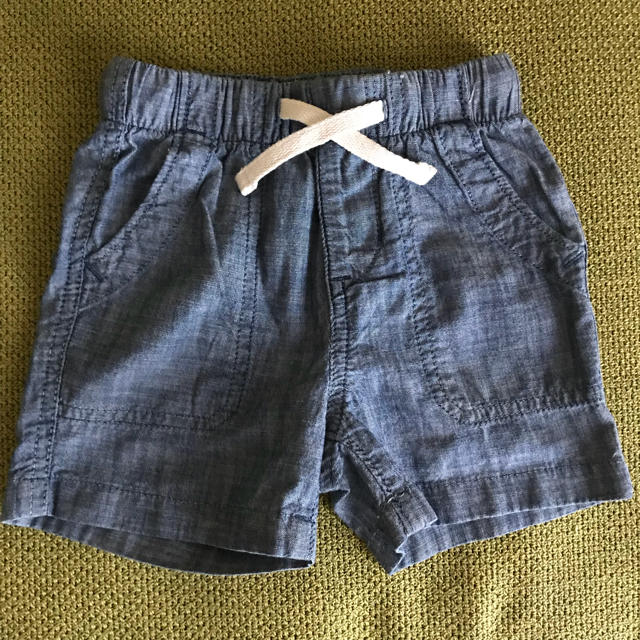 babyGAP(ベビーギャップ)の新品 未使用 babyGAP 12-18m 半ズボン ショートパンツ キッズ/ベビー/マタニティのベビー服(~85cm)(パンツ)の商品写真