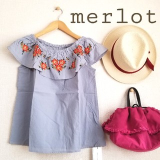 メルロー(merlot)のmerlot＊♫フラワー刺繍2wayブラウス ライトブルー(シャツ/ブラウス(半袖/袖なし))