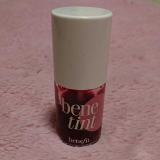 ベネフィット(Benefit)のリップティント(口紅)