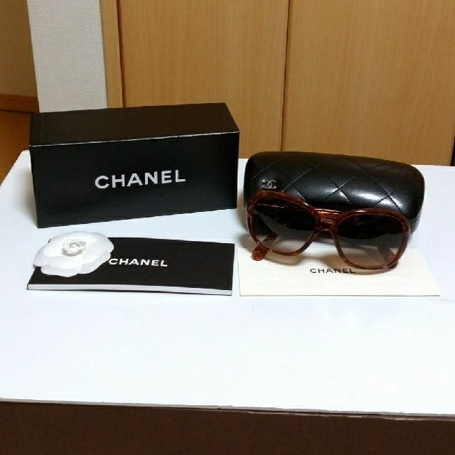 CHANEL　鼈甲　サングラス