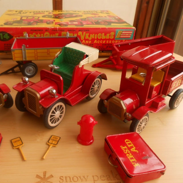超希少、美品！SSS インターナショナル商事 消防車セット ブリキ玩具 1950