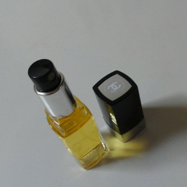 Estee Lauder(エスティローダー)の【hiro_8787様専用】エスティローダー＊プレジャーズ 50ml 他 コスメ/美容の香水(香水(女性用))の商品写真