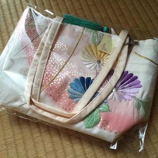 本日限定値下げ❗️ハンドメイド 刺繍着物バッグ(バッグ)