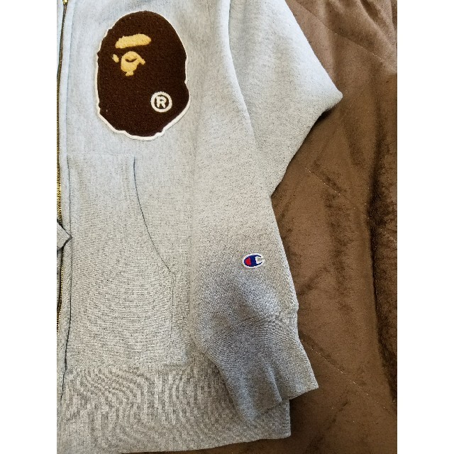 A BATHING APE(アベイシングエイプ)のA BATHING APE☆Championコラボパーカー  Mサイズ メンズのトップス(パーカー)の商品写真