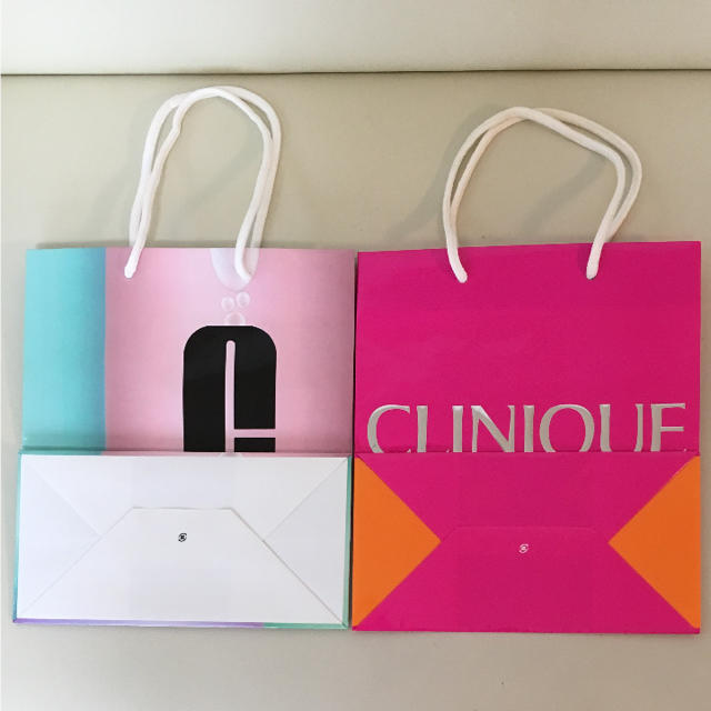 CLINIQUE(クリニーク)のCLINIQUE ショッパー ショップ袋 限定品 レディースのバッグ(ショップ袋)の商品写真