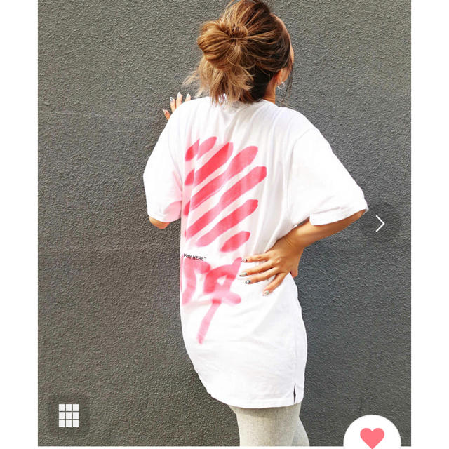 【via j】バックプリント半袖Tシャツ レディースのトップス(Tシャツ(半袖/袖なし))の商品写真