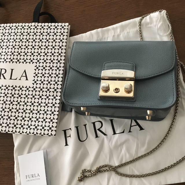 Furla(フルラ)のApple様専用 フルラ メトロポリス ミラオーウェン ブラウス レディースのバッグ(ショルダーバッグ)の商品写真