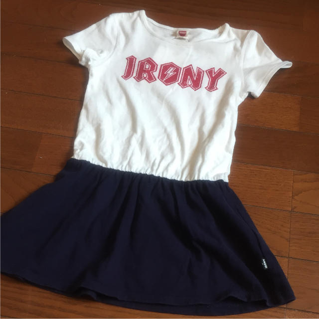 IRONY(アイロニー)のアイロニー ワンピース 4T キッズ/ベビー/マタニティのキッズ服女の子用(90cm~)(ワンピース)の商品写真