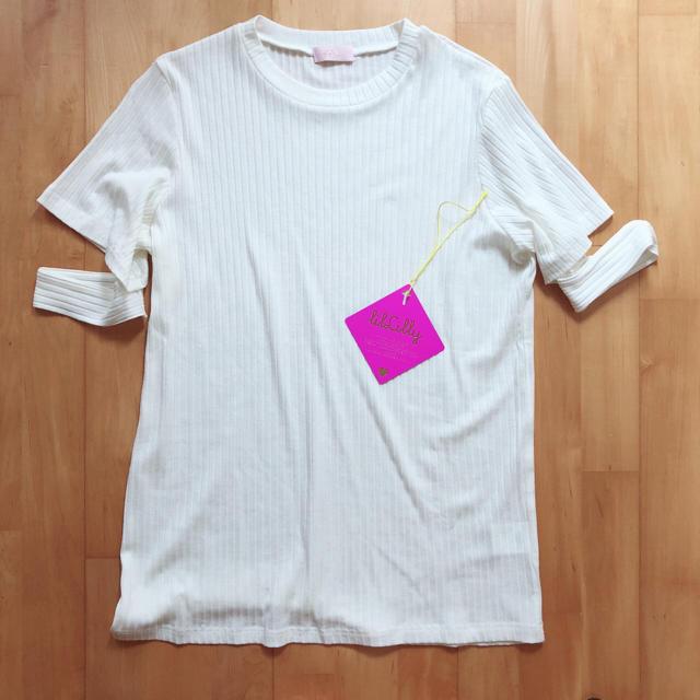 lilLilly(リルリリー)の♡lilLilly カットスリーブTシャツ♡ レディースのトップス(Tシャツ(半袖/袖なし))の商品写真