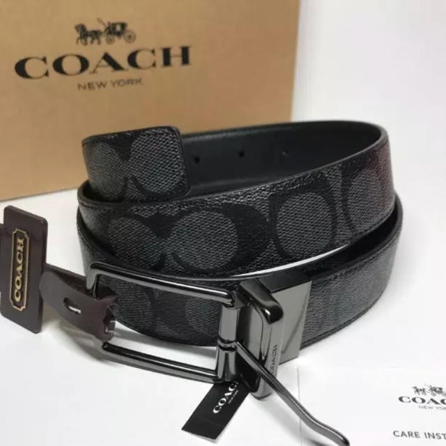 COACH(コーチ)のギフトボックス付き【新品】COACH★リバーシブルで使える ベルト メンズのファッション小物(ベルト)の商品写真