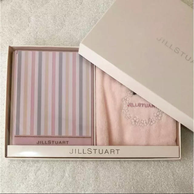 JILLSTUART(ジルスチュアート)の新品ギフト⭐️ ジルスチュアート 箱入り ミラー  ハンカチ セット ストライプ レディースのファッション小物(ハンカチ)の商品写真