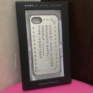 マークバイマークジェイコブス(MARC BY MARC JACOBS)の新品♡マークバイマークジェイコブス♡iPhone5 5s SE♡スマホケース♡(iPhoneケース)