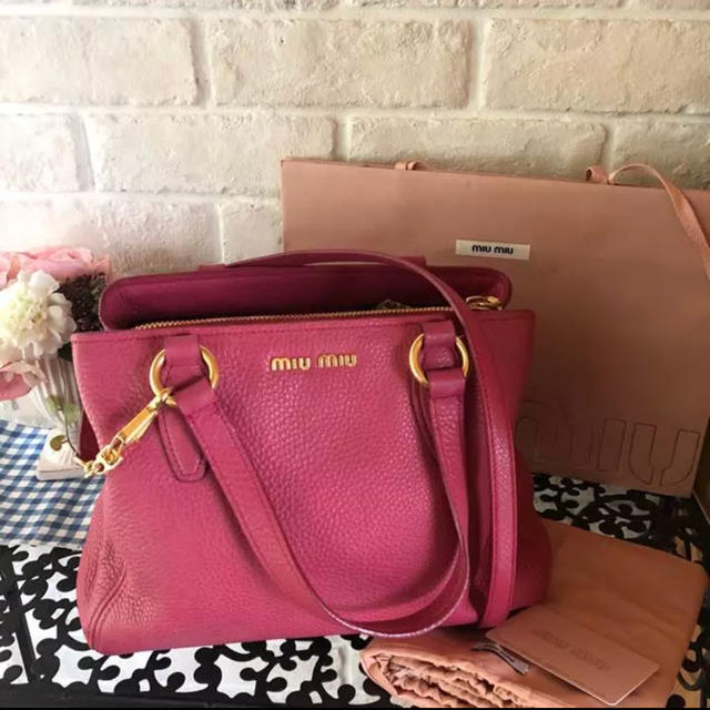 待望の再販開始 【大幅値下げ】miumiu バッグ - winterparksmiles.com