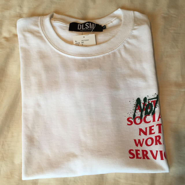 ANTI(アンチ)の限定値下げ！【 DLSM　SNS TEE  LTD COLOR TEE 】  メンズのトップス(Tシャツ/カットソー(半袖/袖なし))の商品写真