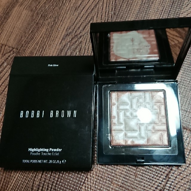 BOBBI BROWN(ボビイブラウン)の新品 大人気 BOBBI BROWN PINK GLOW コスメ/美容のベースメイク/化粧品(フェイスカラー)の商品写真