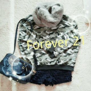 フォーエバートゥエンティーワン(FOREVER 21)のｶﾓﾌﾗ*ﾄﾚｰﾅｰ(トレーナー/スウェット)