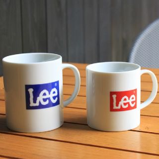 リー(Lee)のLEE☆ペアマグカップ☆新品未使用☆非売品☆(グラス/カップ)