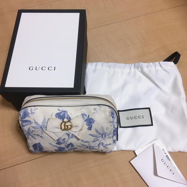 Gucci(グッチ)のGUCCI 日本限定 ポーチ レディースのファッション小物(ポーチ)の商品写真