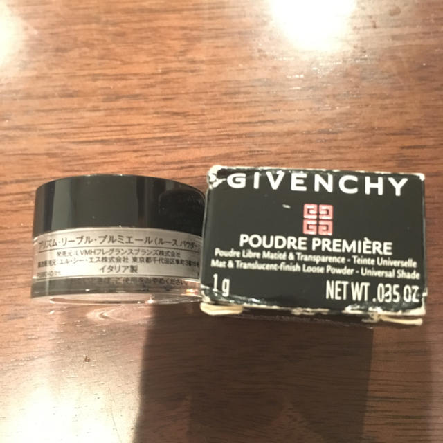 GIVENCHY(ジバンシィ)のジバンシー ルースパウダー プリズム・リーブル・プルミエール 1g コスメ/美容のベースメイク/化粧品(フェイスパウダー)の商品写真