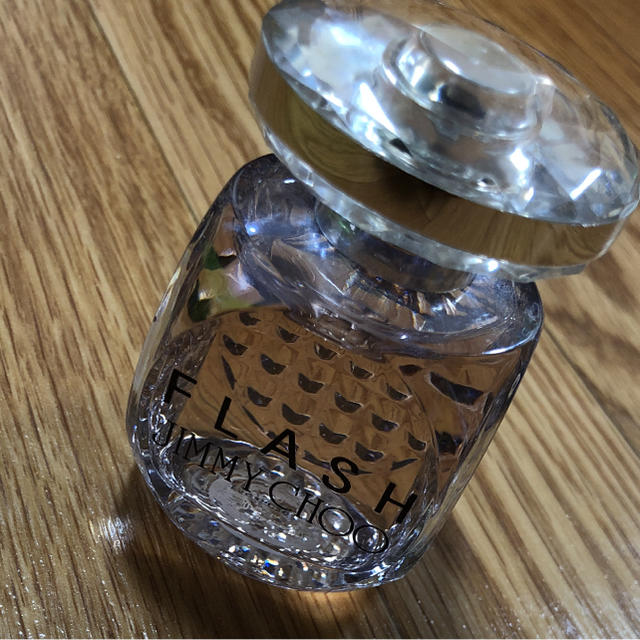 JIMMY CHOO(ジミーチュウ)の香水 jimmy choo FLASH40ml コスメ/美容の香水(香水(女性用))の商品写真