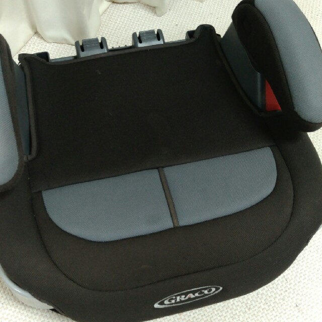 ジュニアシート　GRACO　グレコ　中古品 キッズ/ベビー/マタニティの外出/移動用品(自動車用チャイルドシート本体)の商品写真