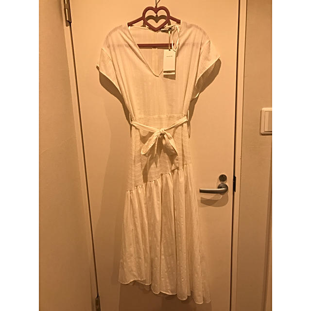 Zara 新品 Zara ワンピース 18 春夏 最新 オフホワイト Sの通販 By Mmm S Shop ザラならラクマ