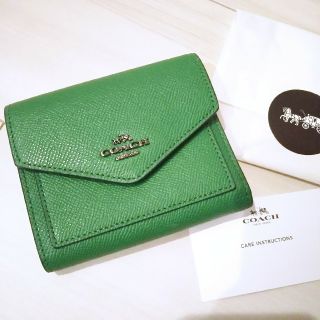 ♢COACH♢グリーン　緑❤️ロゴ　二つ折り財布✨