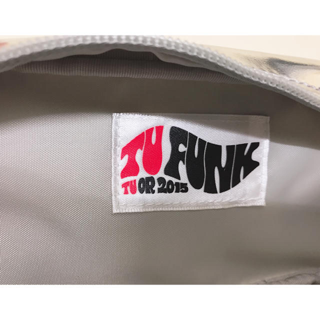 KinKi Kids(キンキキッズ)のKinKi Kids TU FUNK ポーチ エンタメ/ホビーのタレントグッズ(アイドルグッズ)の商品写真
