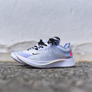 ナイキ(NIKE)の新品未使用 ナイキ ズームフライ ビートゥルー Zoom Fly Be True(スニーカー)