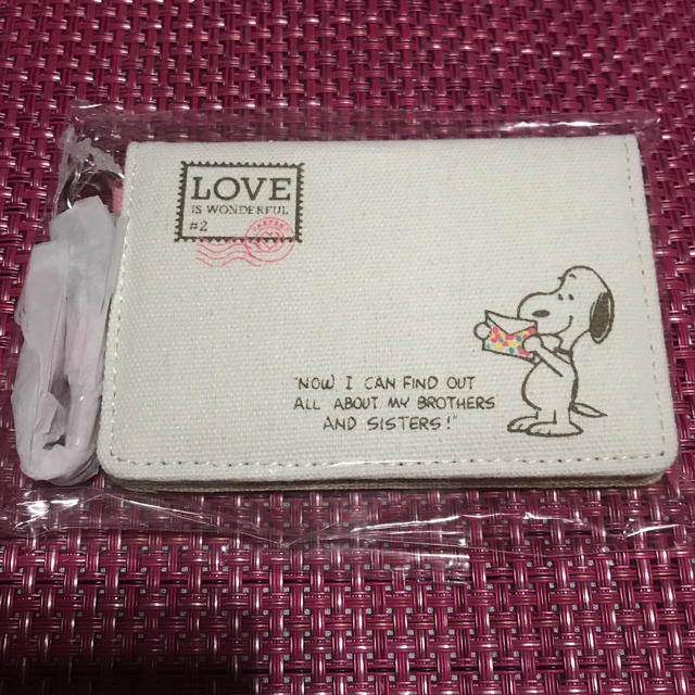 Snoopy ロフト限定発売品 スヌーピー 二つ折りパスケース レターの通販 By Maき S Shop スヌーピーならラクマ