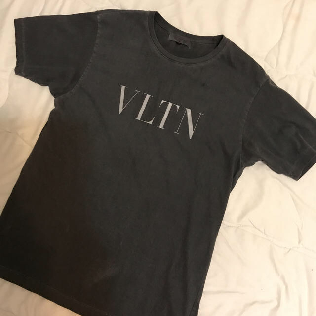 VALENTINO - Valentino 完売シャツ ビンテージ 50サイズ Mですの通販 ...