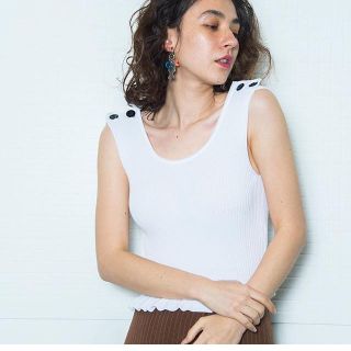 ビームス(BEAMS)のmeer.美品ニットトップス(タンクトップ)