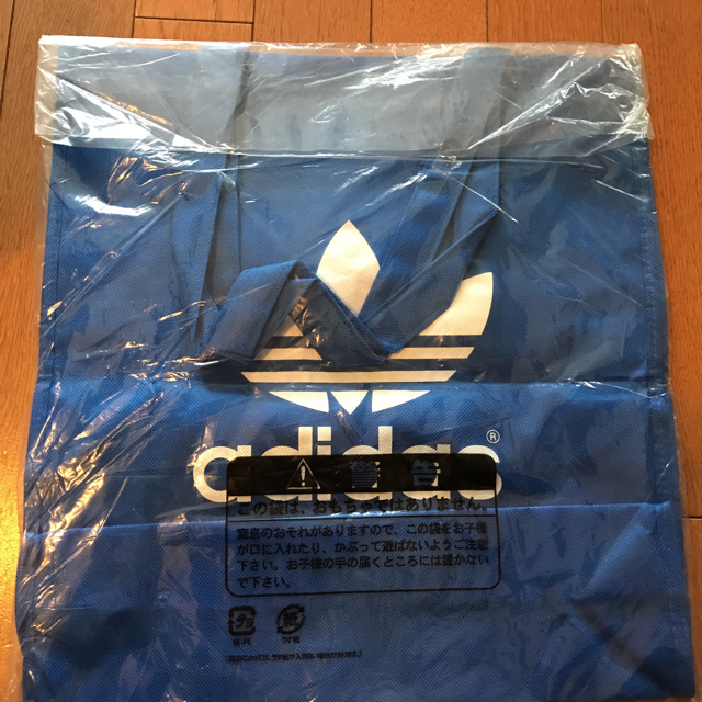 adidas(アディダス)のadidas手提げ袋 スポーツ/アウトドアのスポーツ/アウトドア その他(その他)の商品写真